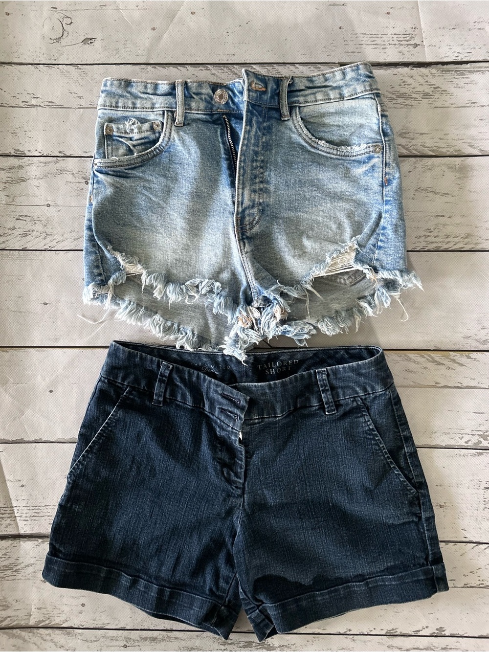 Zara Light Wash Distressed Denim & The Limited Jeans Shorts Women’s Bundle Sz 4